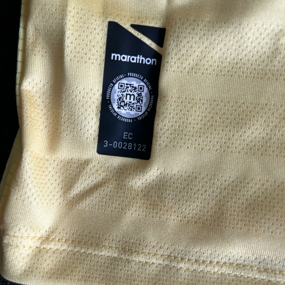 Ecuador Authentic National Team World Cup Qualifier 2026 Yellow Jersey Men’s XL - Picture 5 of 7